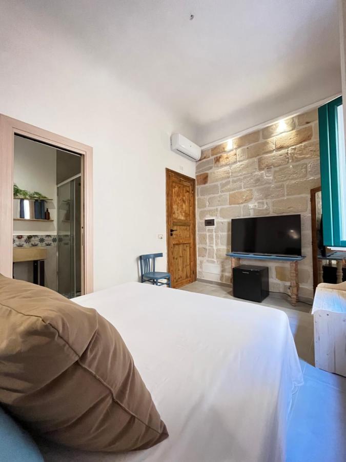 I Mori - Rooms & Apartment Trapani Luaran gambar